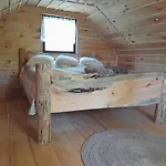 Glamping Pod Hradem *