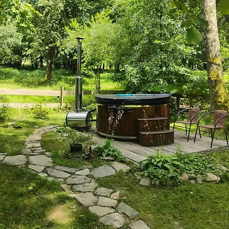 Glamping Pod Hradem * Česká Kamenice